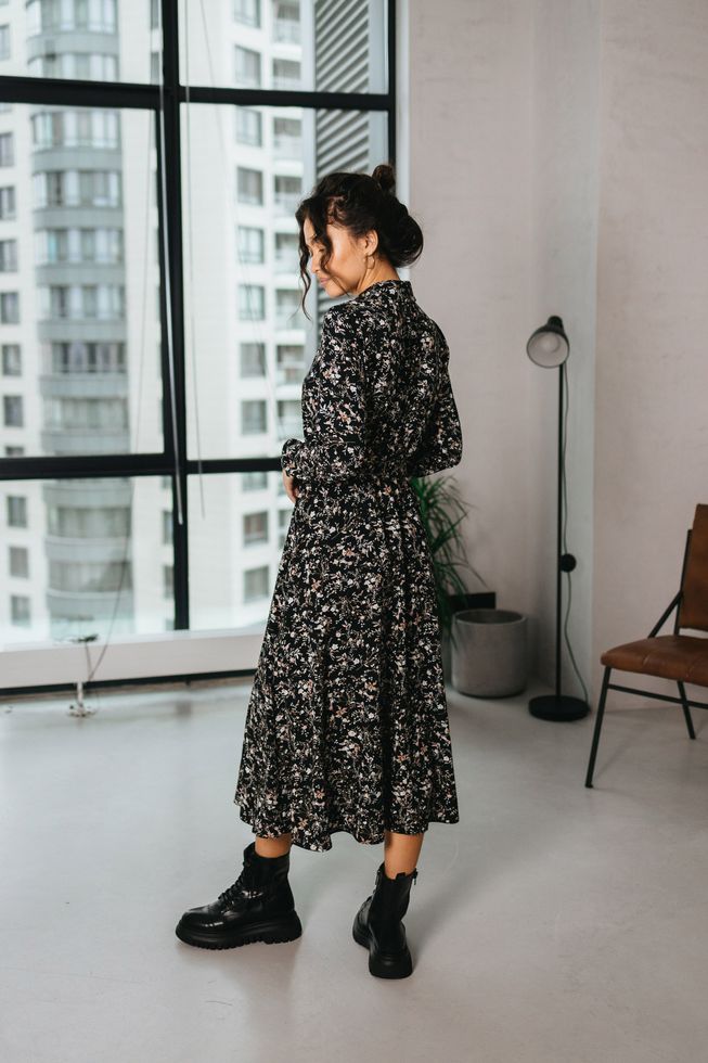 Элегантное Платье с Пышной Юбкой в Цветочек из Софта Черное S-M, L-XL, L-XL